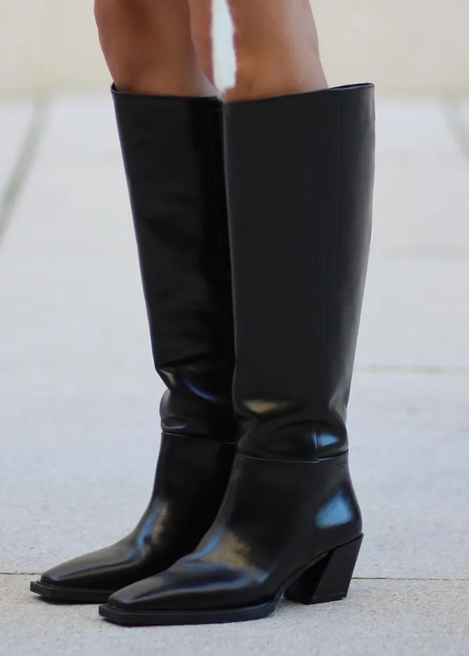 ALINA TALL BOOT