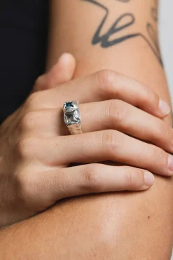 ANNIE RING
