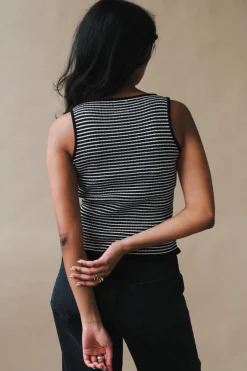 AQUILES KNIT TOP