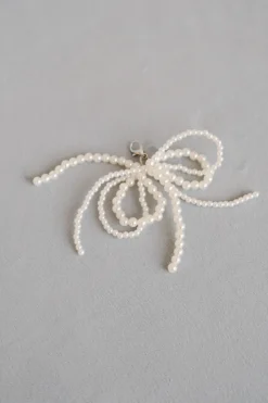 BEADED BOW KEYCHAIN
