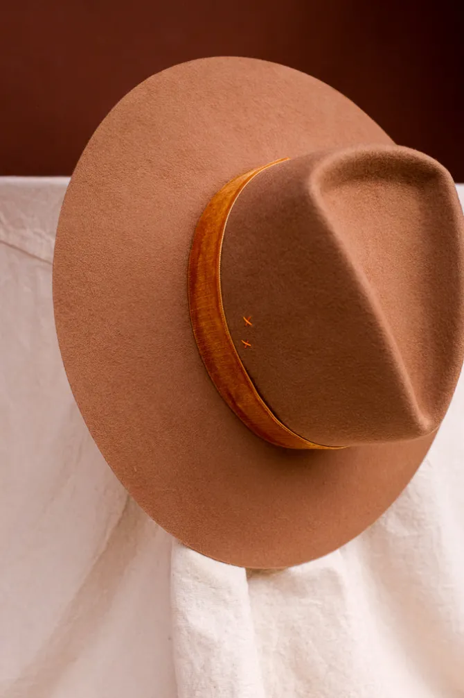 BENSON TRI HAT