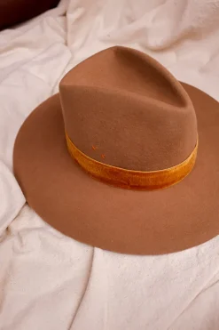 BENSON TRI HAT