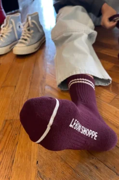 BOYFRIEND SOCKS MAROON