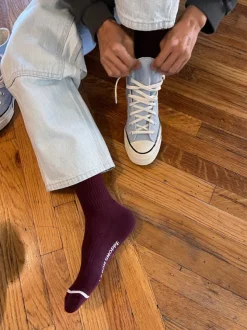 BOYFRIEND SOCKS MAROON