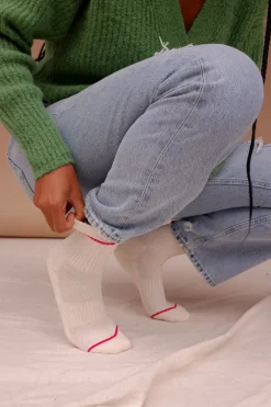 BOYFRIEND SOCKS MILK