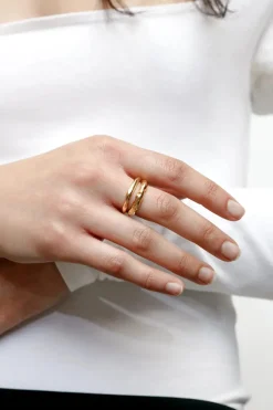 CASSIE RING