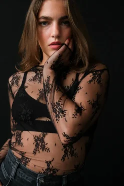 CHARLOTTE LACE TURTLENECK