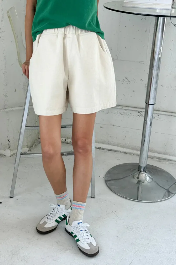 CITY SHORTS