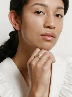 CLARA RING