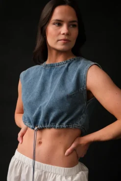 COOL CROP TOP