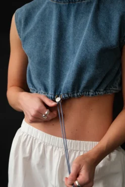 COOL CROP TOP
