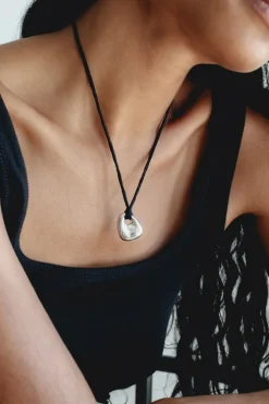 DION PENDANT