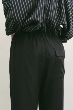 DRAWSTRING WIDE LEG PANTS
