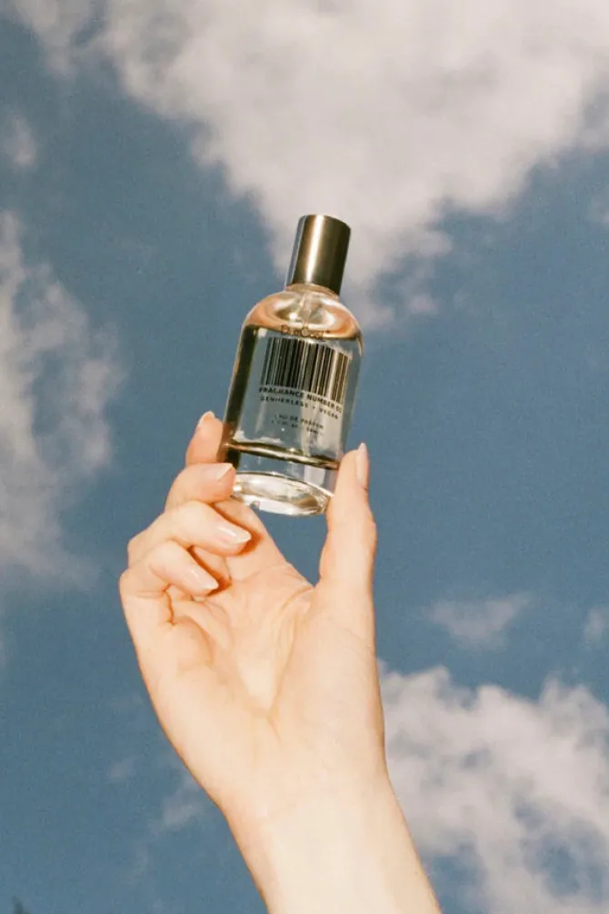 EAU DE PARFUM FRAGRANCE NO 1 TAUNT