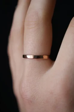 EXTRA THICK HAMMERED RING