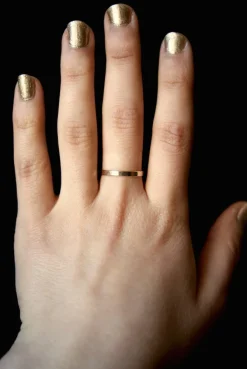EXTRA THICK HAMMERED RING