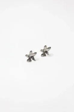 FLOWER STUD