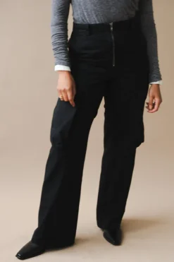 GARMENT-DYED GABARDINE WIDE CARGO PANTS