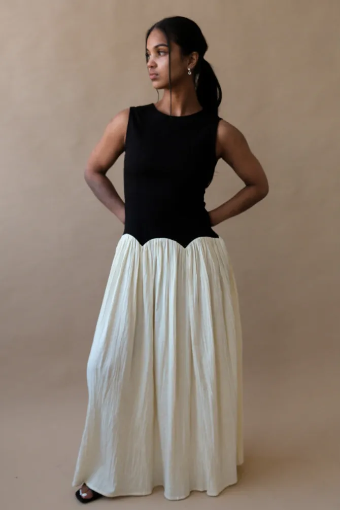 GIOVVA PLEATED LINEN DRESS