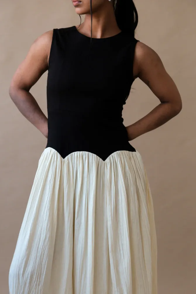 GIOVVA PLEATED LINEN DRESS