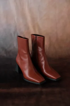 HEDDA BOOTS