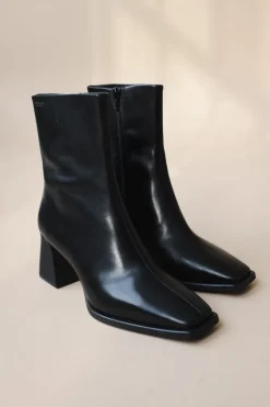 HEDDA BOOTS BLACK