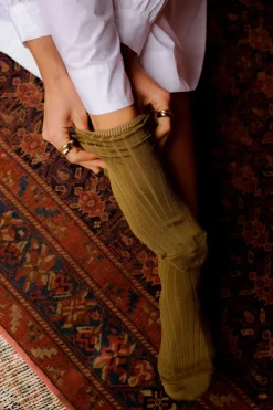 HER SOCKS PESTO