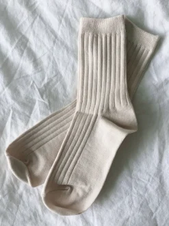 HER SOCKS PORCELAIN