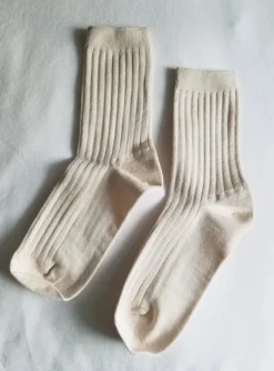 HER SOCKS PORCELAIN