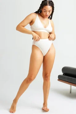 HIGH CUT BRIEF BONE