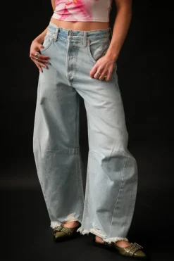 HORSESHOE JEAN SAVAHN