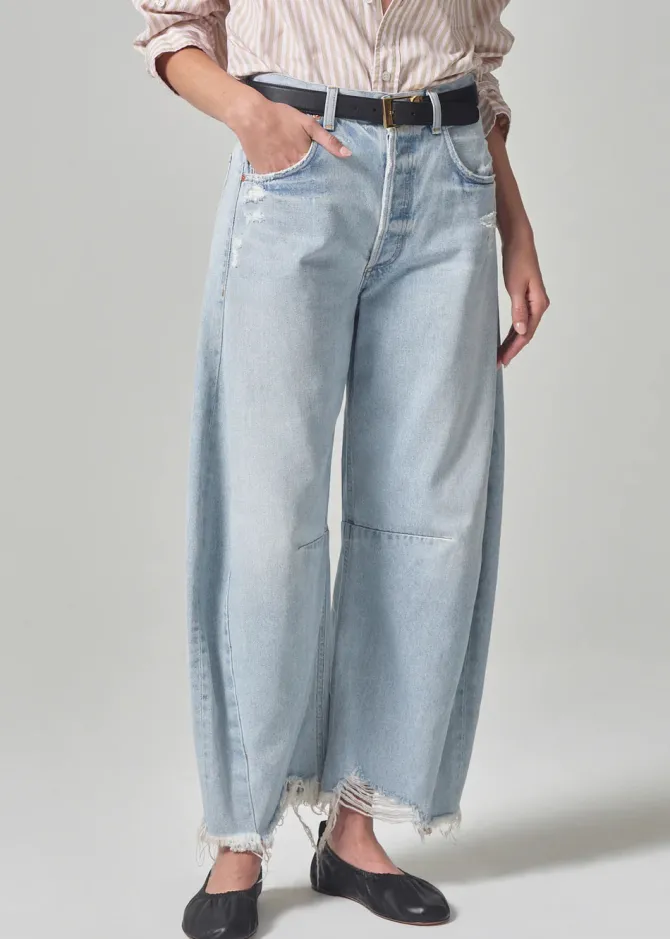 HORSESHOE JEAN SAVAHN