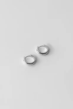 HUGGIES SMALL EARRINGS