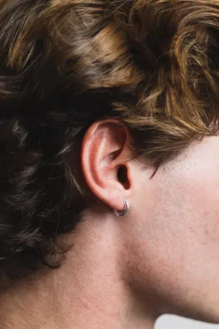 HUGGIES SMALL EARRINGS
