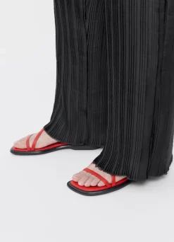 IZZY CRISS CROSS SANDAL
