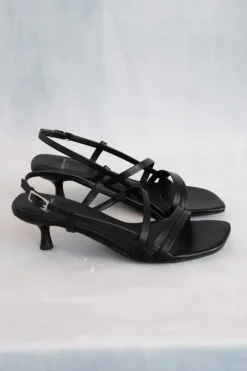 JONNA HEEL