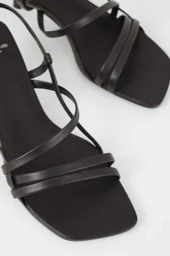 JONNA HEEL