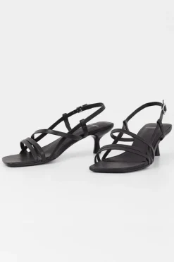 JONNA HEEL