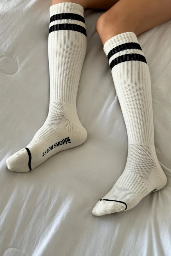 KNEE HIGH BOYFRIEND SOCKS