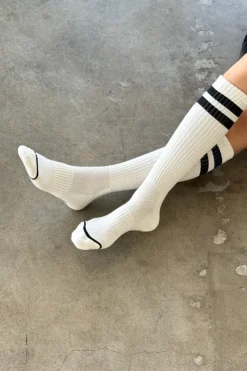 KNEE HIGH BOYFRIEND SOCKS