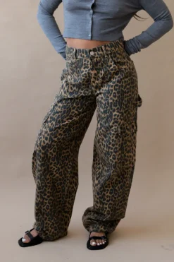 LEOPARD CARGOS