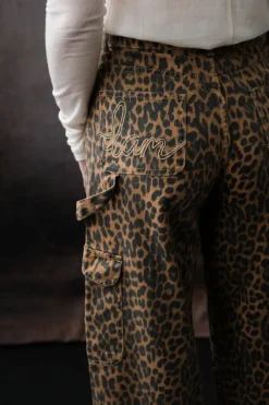 LEOPARD CARGOS