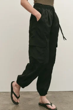 LIGHTWEIGHT CARGO PANTS