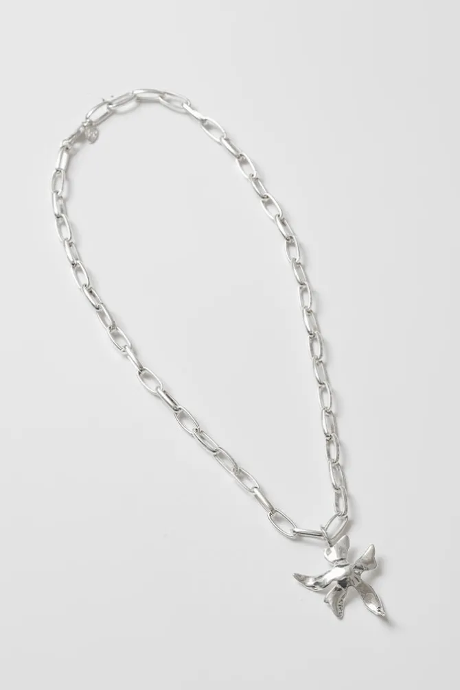 LILAH FLOWER PENDANT
