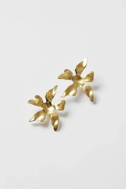 LILAH FLOWER STUD
