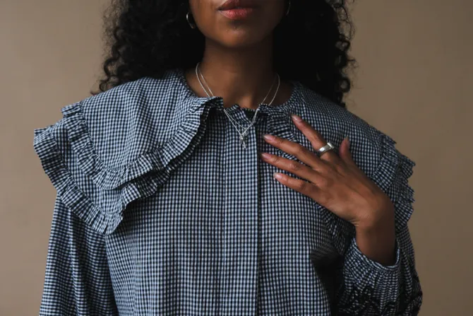 LOIS DOUBLE COLLAR BLOUSE XS