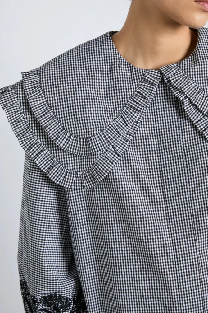 LOIS DOUBLE COLLAR BLOUSE XS
