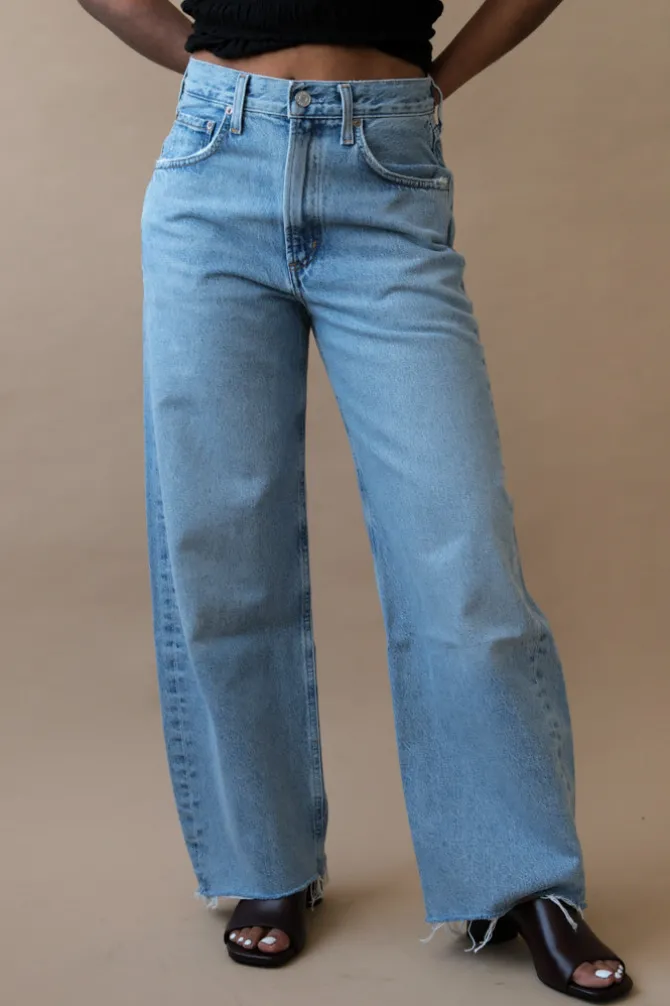 LOW CURVE FRAY JEAN