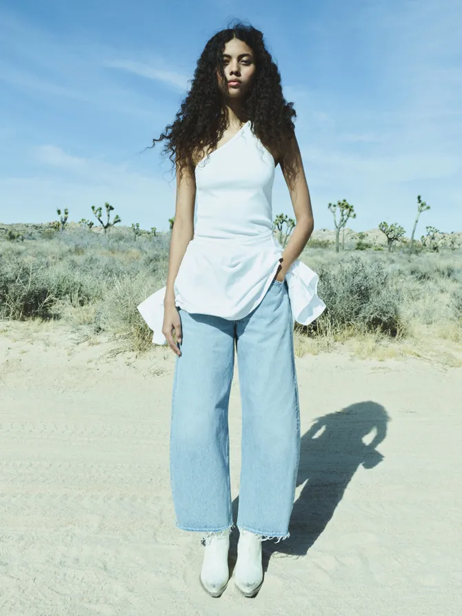 LOW CURVE FRAY JEAN
