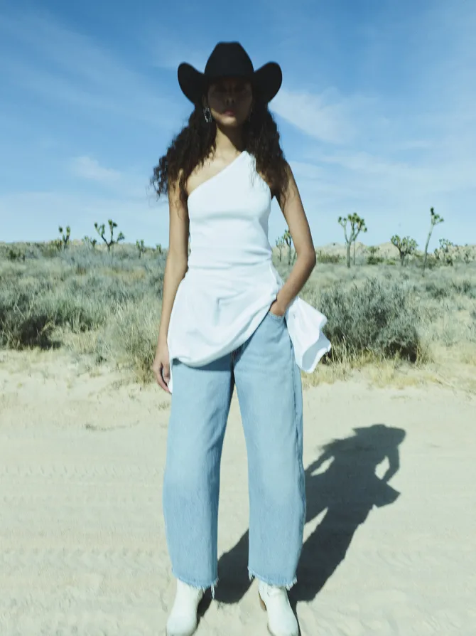 LOW CURVE FRAY JEAN